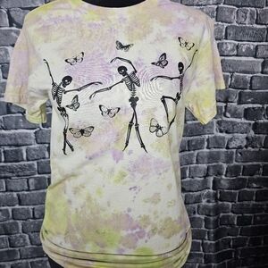 Tie dye dancing skelly tee